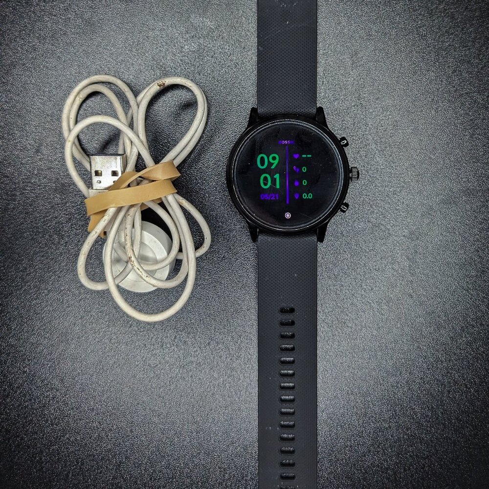 Fossil Carlyle HR Smartwatch [1.5in screen]